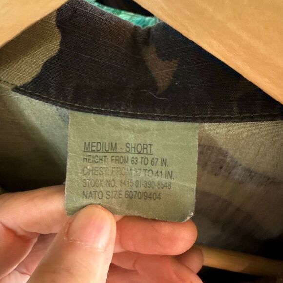 Vintage U.S. Army Woodland Camo BDU Jacket – Name Tape “James” + Shoulder Patch - Picture 6 of 6